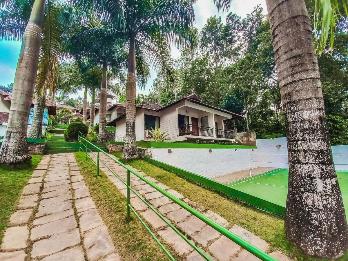 The Wave Lakeview Resort & Spa Wayanad Exterior foto